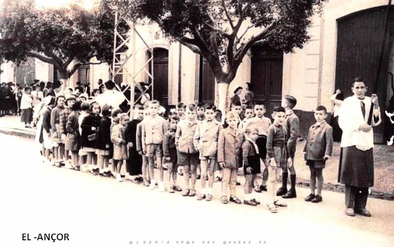 1456- El-Ancor - Procession.jpg